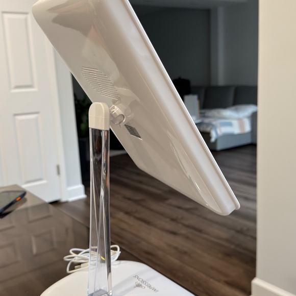 Impressions Vanity Touch Pro Makeup Mirror with LED Lights and Speaker - Picture 4 of 5